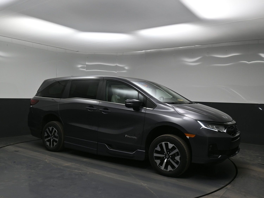 Grey Honda Odyssey image number 17