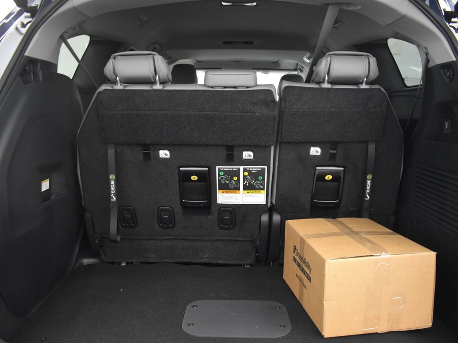 New 2025 Toyota Sienna Hybrid XLE Plus - BraunAbility Side Entry Entry In Floor Automatic Ramp