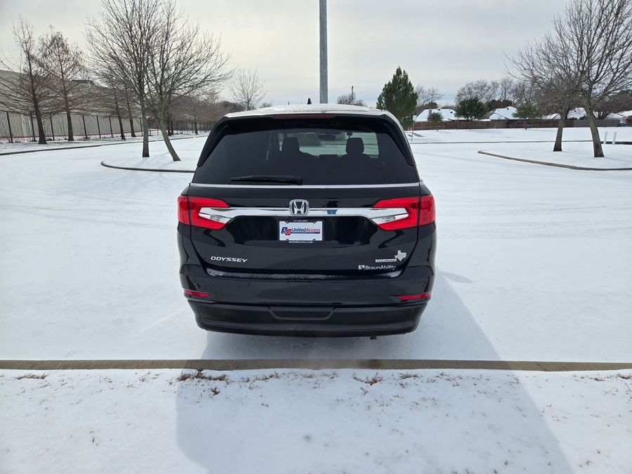 Used 2019 Honda Odyssey Touring - BraunAbility Side Entry Entry In Floor Automatic Ramp