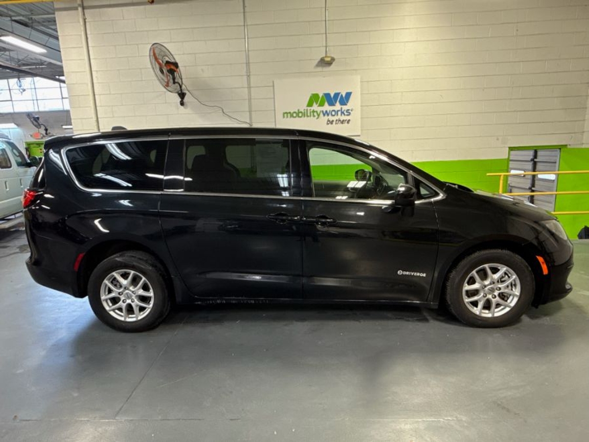 2022 CHRYSLER VOYAGER - Image 4