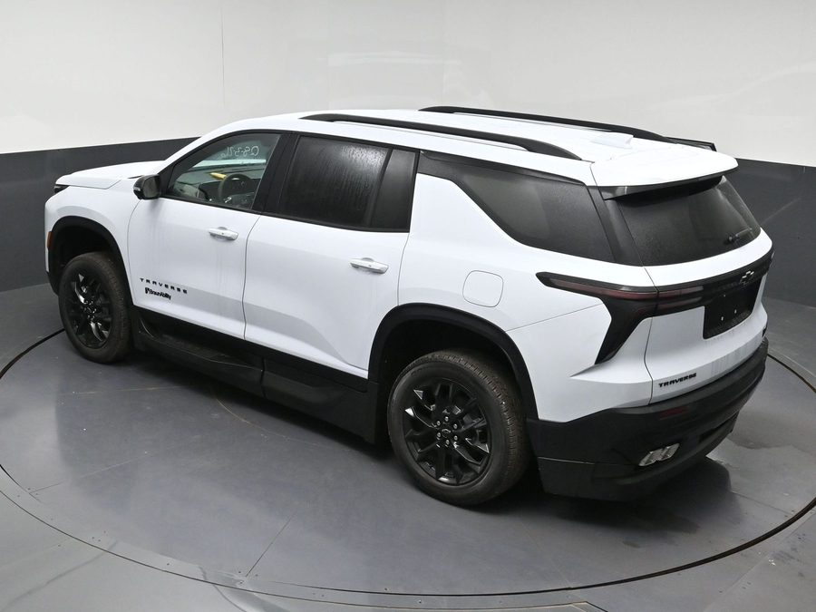 New 2026 Chevrolet Traverse 1LT Midnight - BraunAbility Side Entry In Floor Automatic Ramp