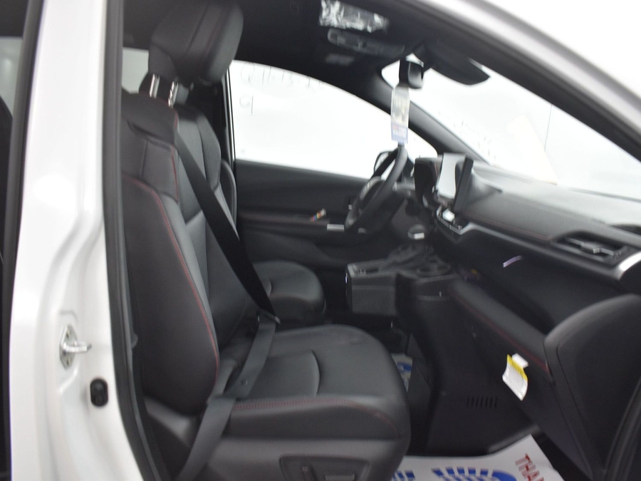 New 2025 Toyota Sienna Hybrid XSE Sport - BraunAbility Side Entry Entry Fold Out Automatic Ramp