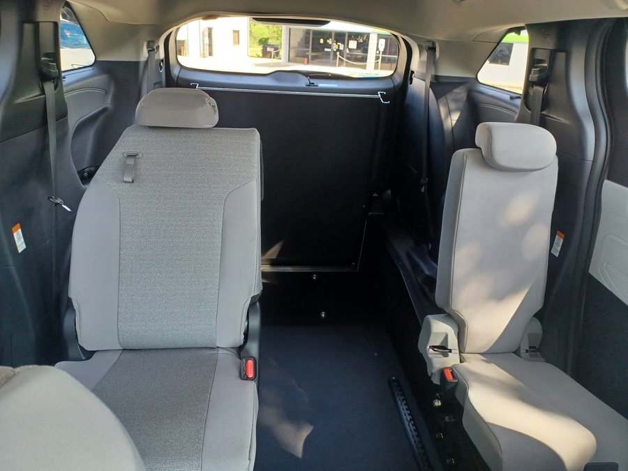 Black Toyota Sienna image number 12