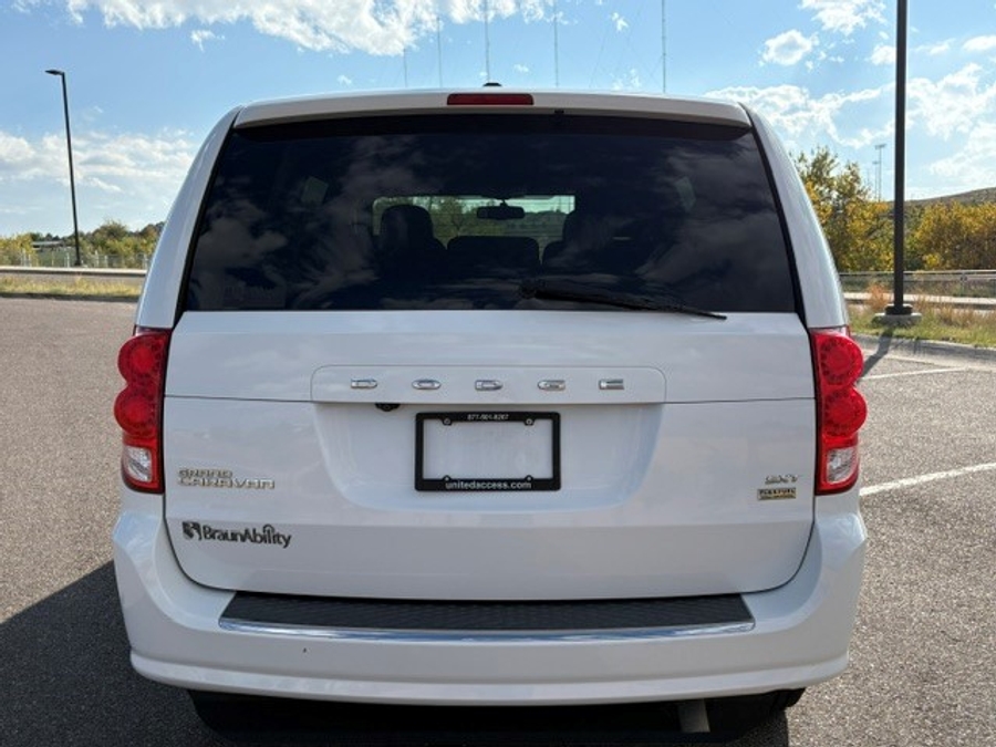 Used 2017 Dodge Grand Caravan SXT - BraunAbility Side Entry Fold Out Automatic Ramp