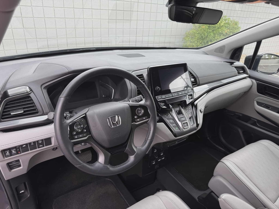 Used 2023 Honda Odyssey Elite - VMI Side Entry Entry In Floor Automatic Ramp