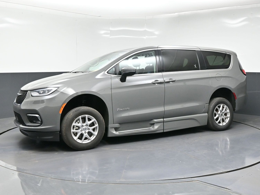 Used 2023 Chrysler Pacifica Touring L - BraunAbility Side Entry Fold Out Automatic Ramp