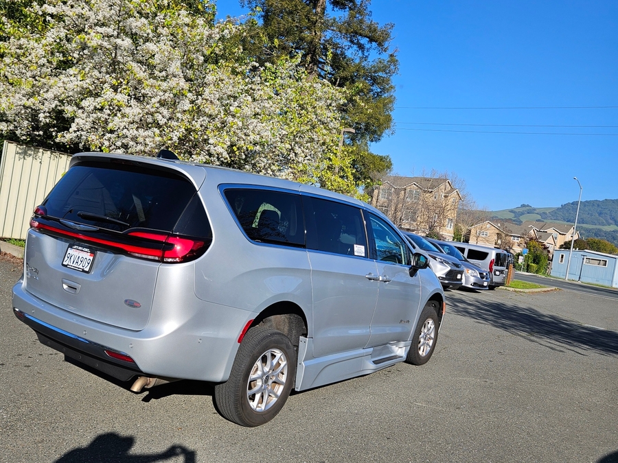 Used 2023 Chrysler Pacifica Touring L Safety - BraunAbility Side Entry Entry Fold Out Automatic Ramp