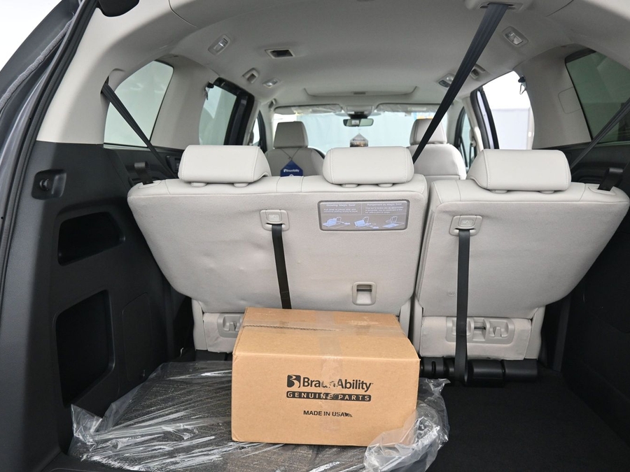 New 2026 Honda Odyssey EX-L - BraunAbility Side Entry In Floor Automatic Ramp
