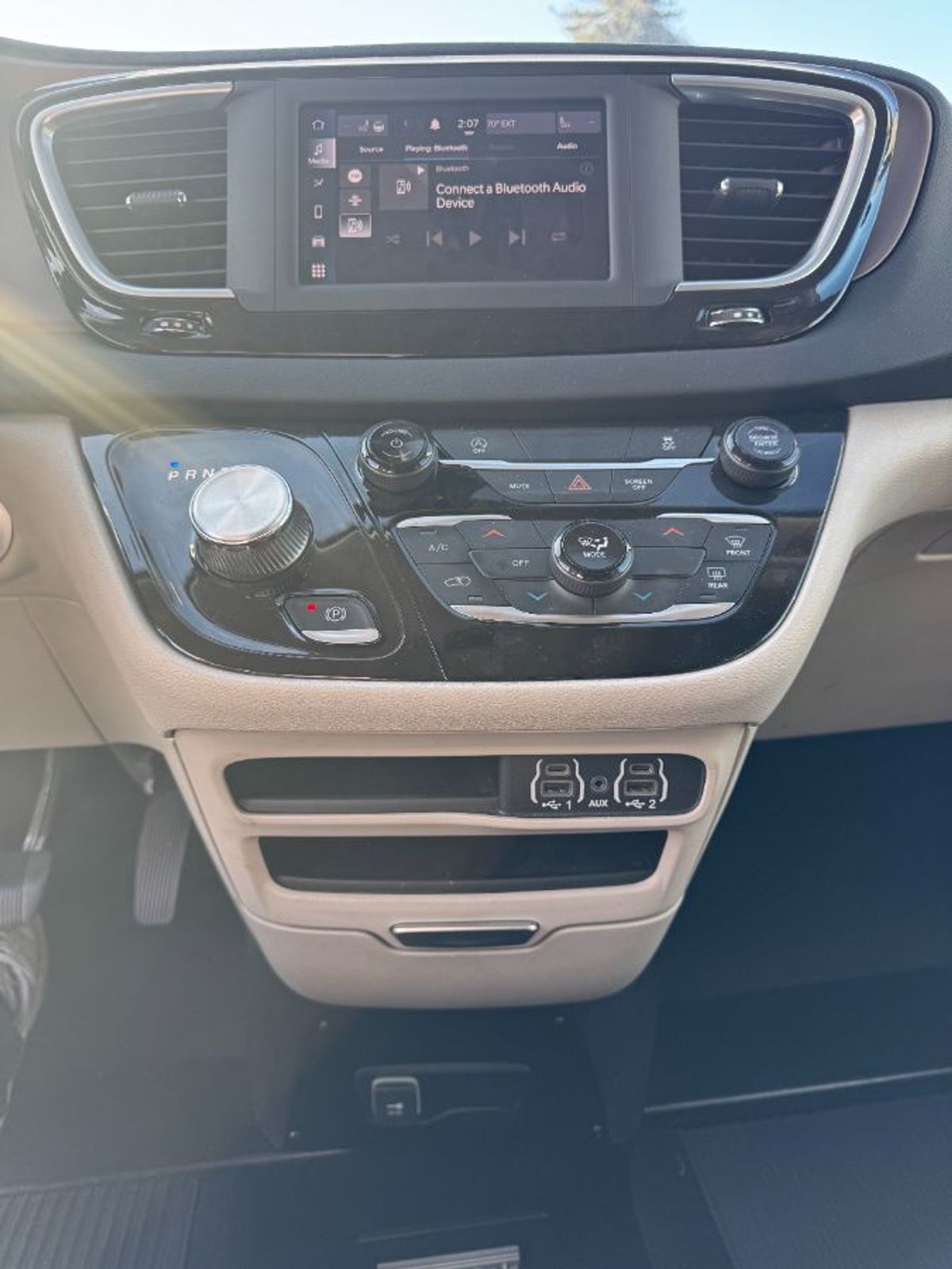 2023 CHRYSLER VOYAGER - Image 10