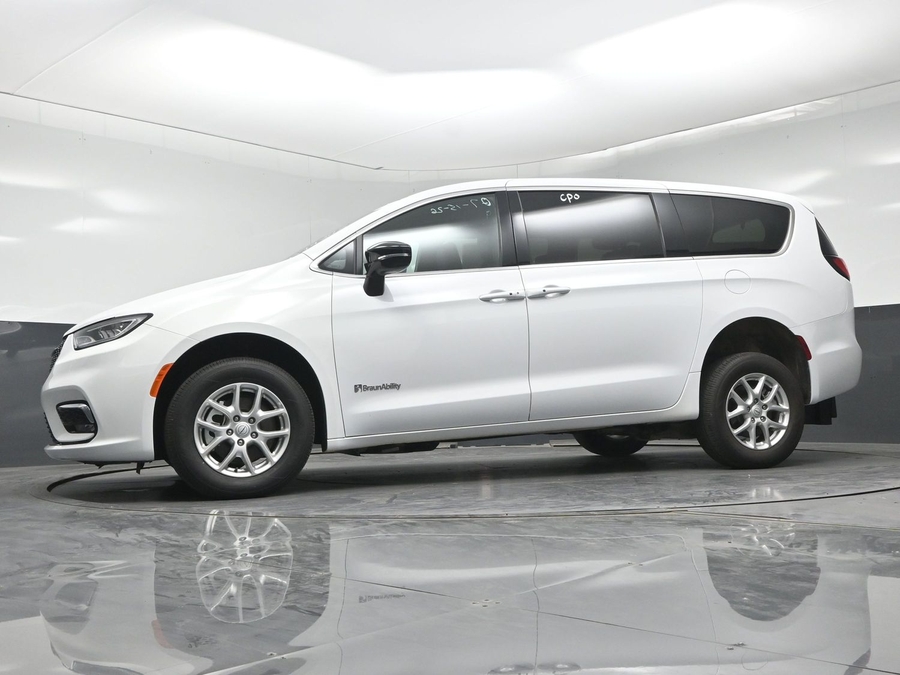 Used 2025 Chrysler Pacifica Select Safety - BraunAbility Rear Entry Fold Out Manual Ramp