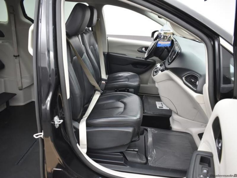 2020 CHRYSLER PACIFICA - Image 12