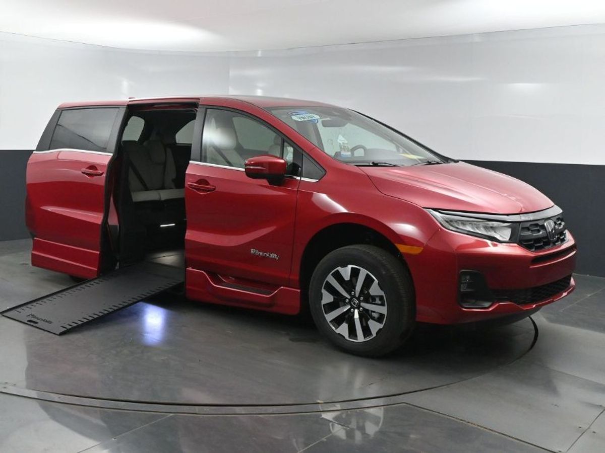 2025 Honda Odyssey EX-L's photo