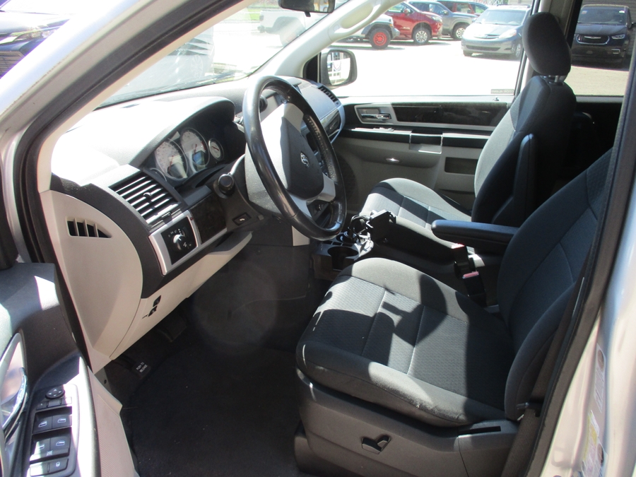 2010 Dodge Grand Caravan SXT - Photo 5