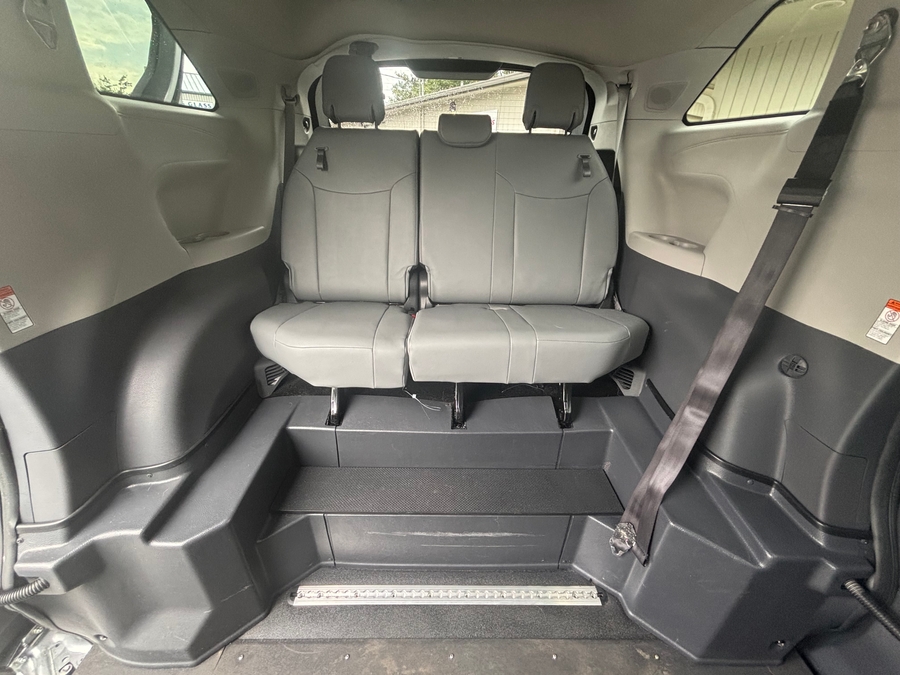 Used 2024 Toyota Sienna Hybrid XLE AWD - VMI Side Entry Entry In Floor Automatic Ramp
