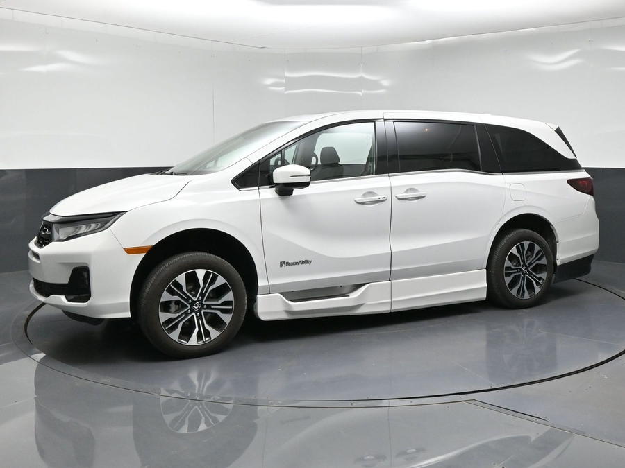 Used 2025 Honda Odyssey Elite - BraunAbility Side Entry In Floor Automatic Ramp