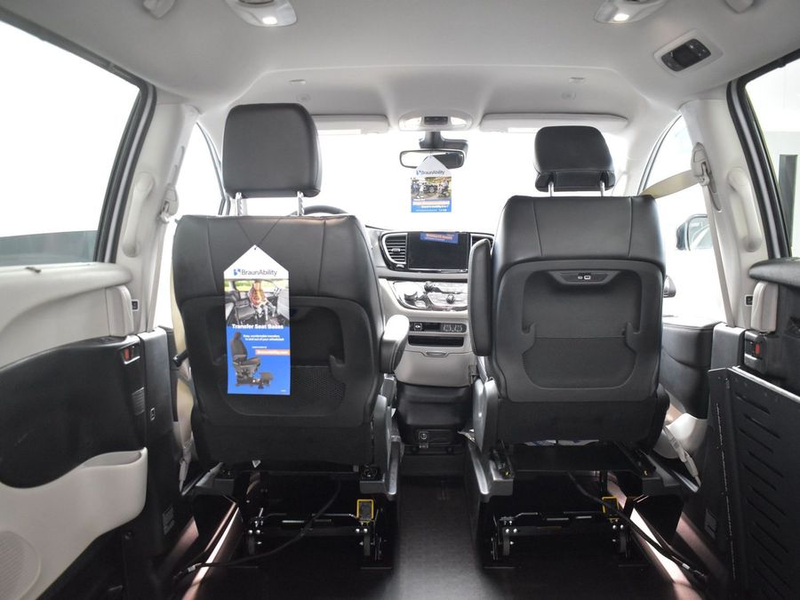 Used 2024 Chrysler Pacifica Touring L - BraunAbility Side Entry Entry Fold Out Automatic Ramp