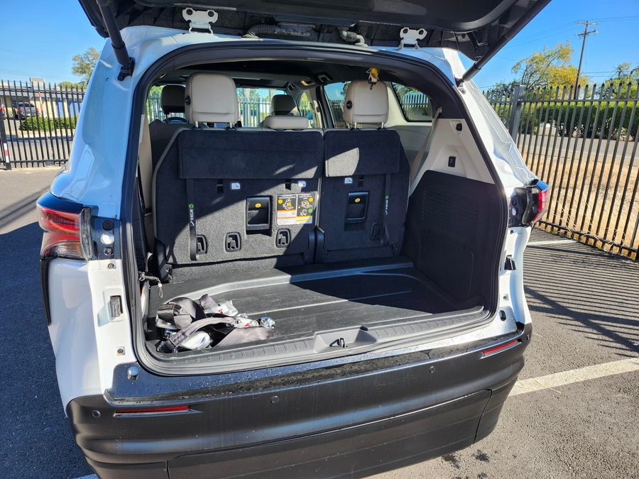 Used 2022 Toyota Sienna Hybrid XLE Plus - VMI Side Entry Entry In Floor Automatic Ramp