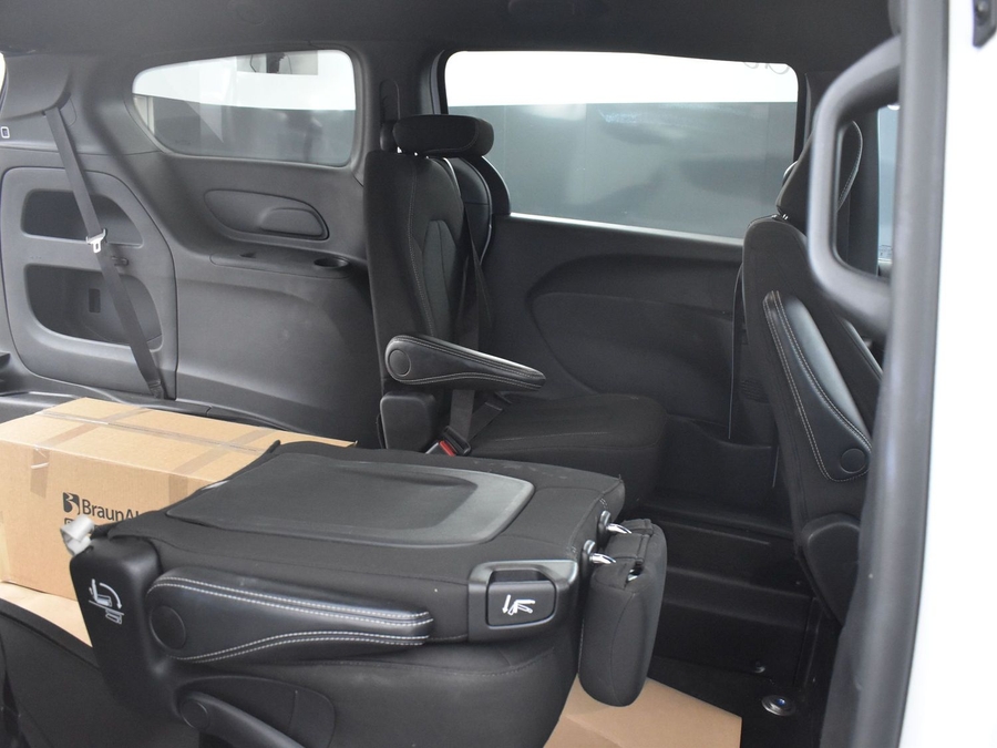 Used 2024 Chrysler Pacifica LX CPO - BraunAbility Rear Entry Entry Fold Out Manual Ramp