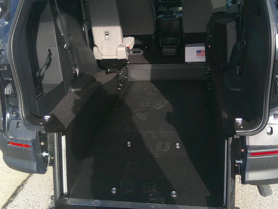 2025 TOYOTA SIENNA - Image 8