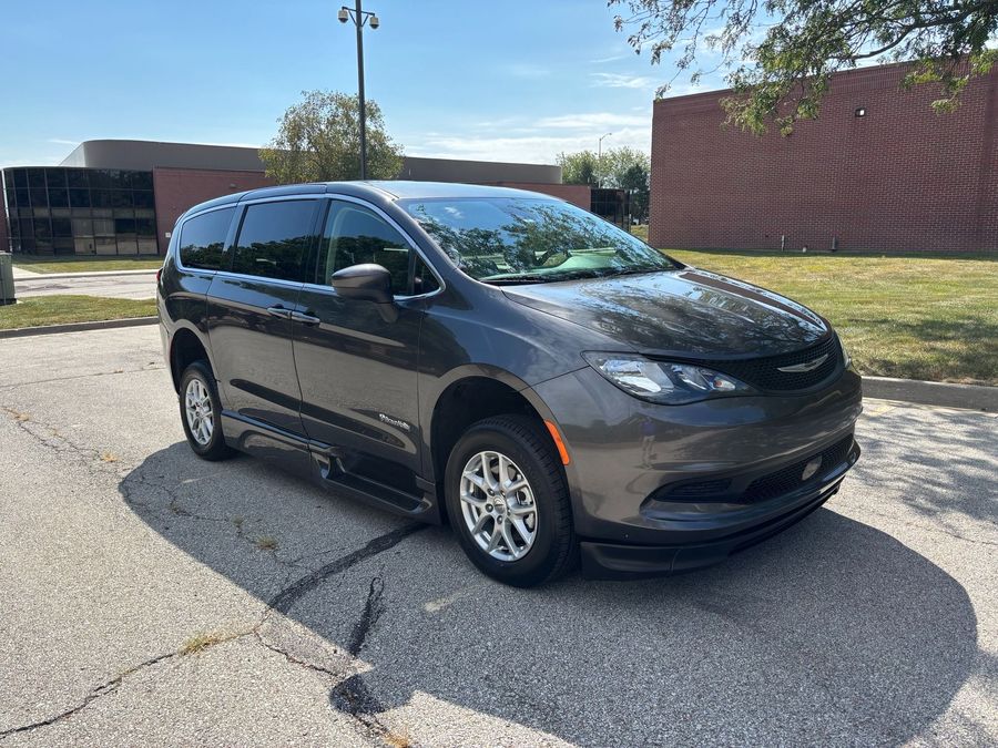 Used 2022 Chrysler Voyager LX - BraunAbility Side Entry Entry Fold Out Automatic Ramp