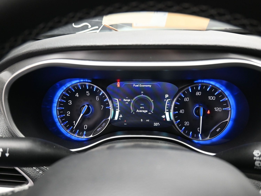 Black Chrysler Pacifica image number 13