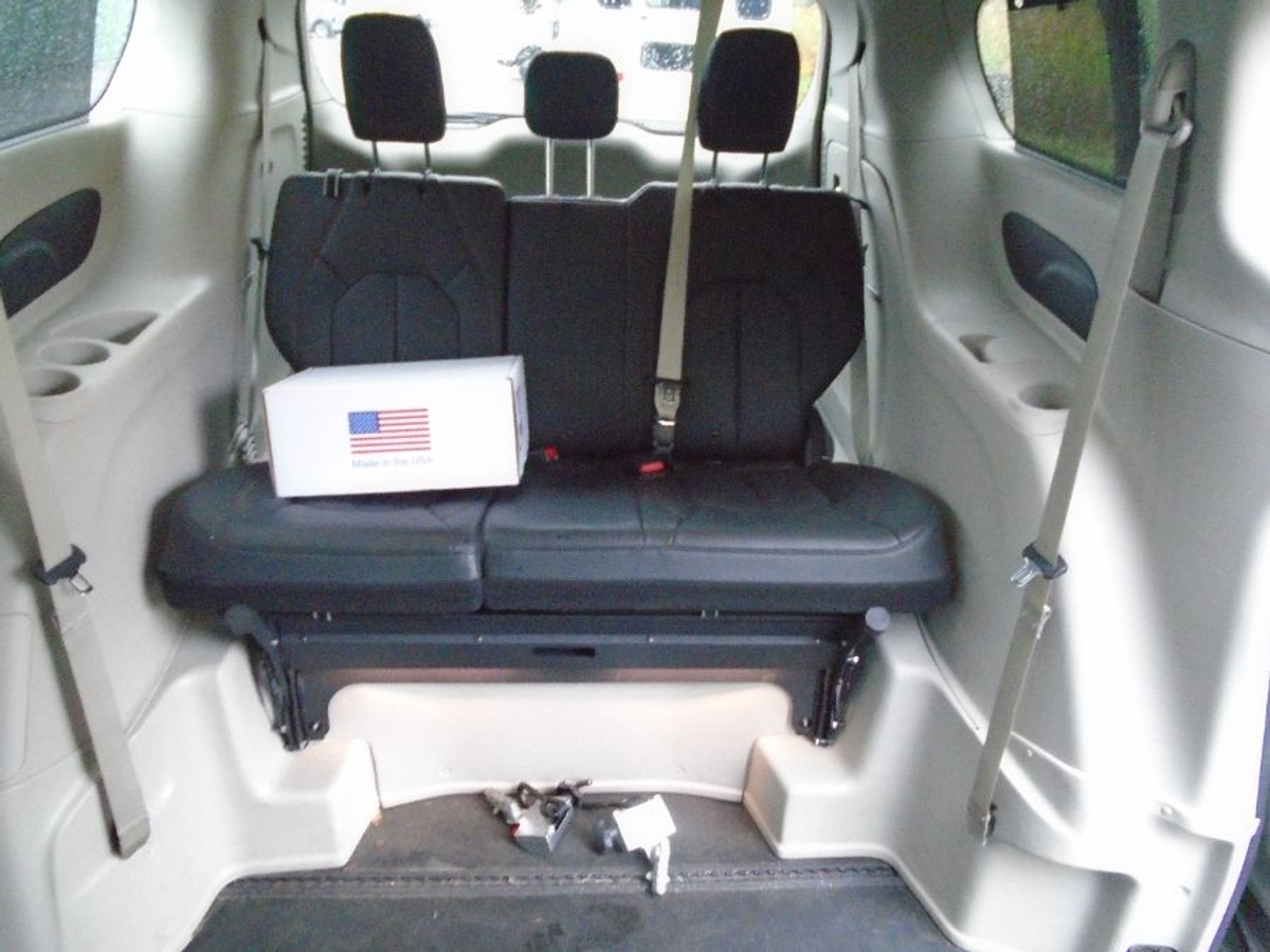 2020 CHRYSLER PACIFICA - Image 9