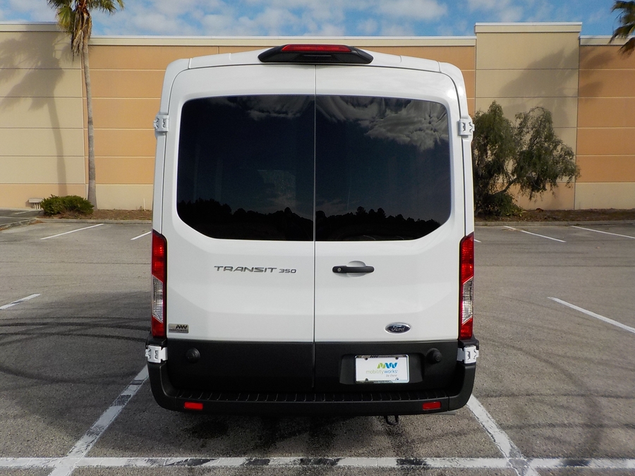 White Ford T350 image number 4