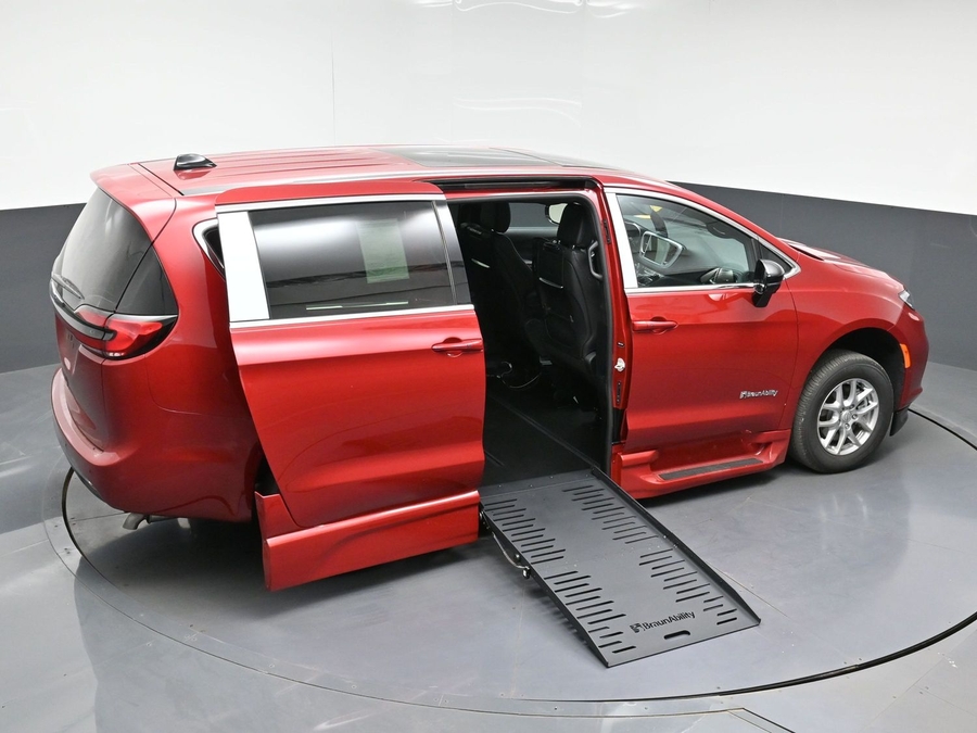 Red Chrysler Pacifica image number 23