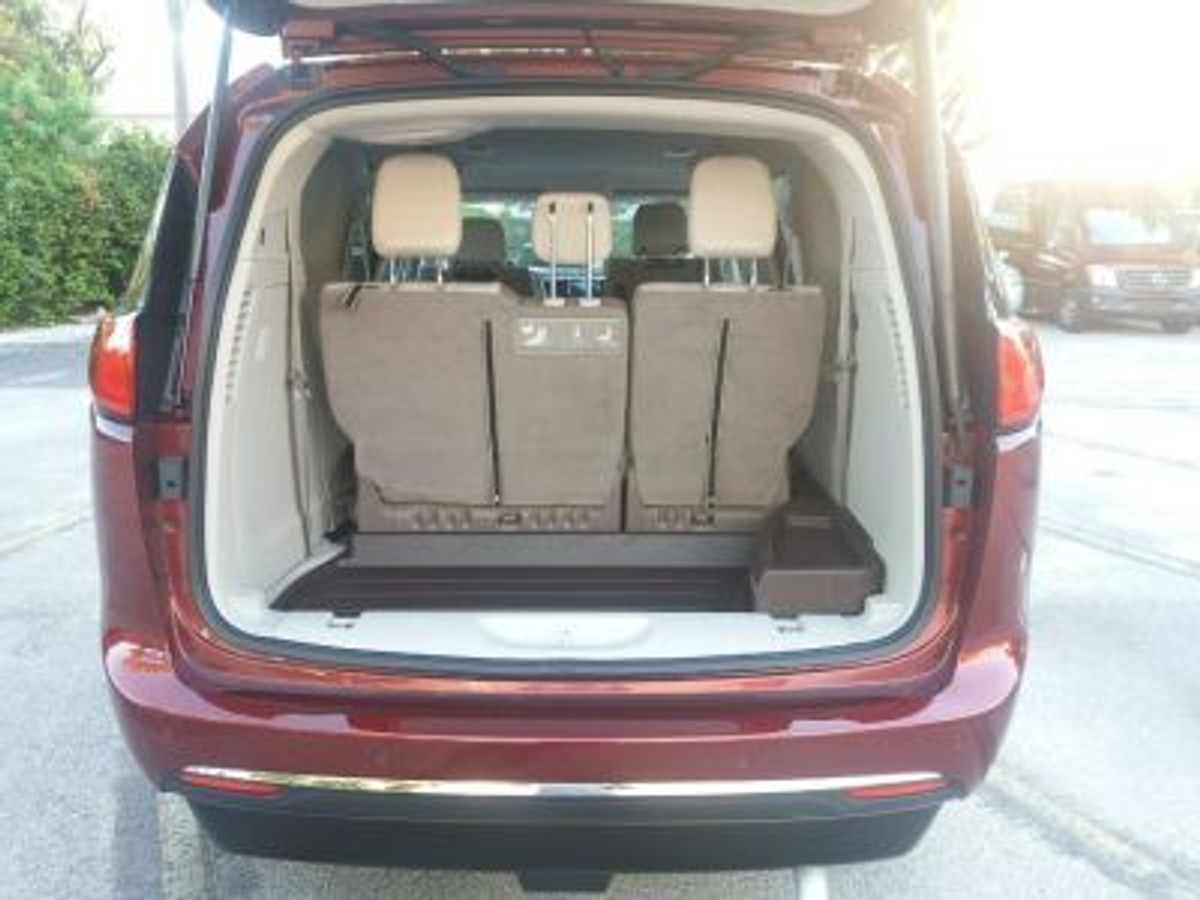 Red Chrysler Pacifica image number 4