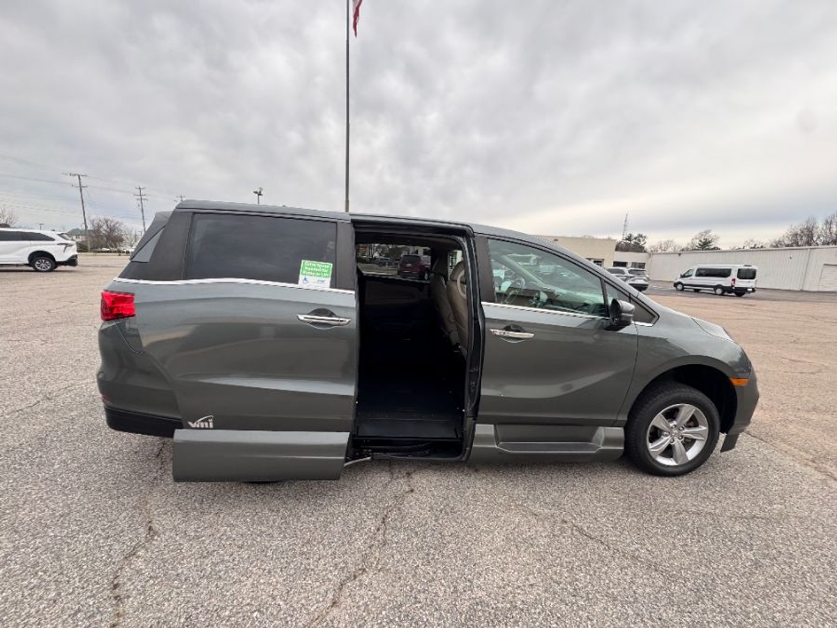  Honda Odyssey image number 7