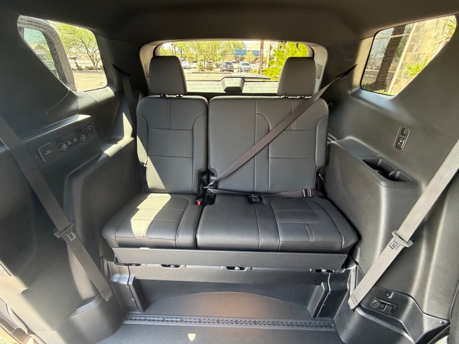 Used 2023 Chevrolet Traverse 2LT - BraunAbility Side Entry In Floor Automatic Ramp