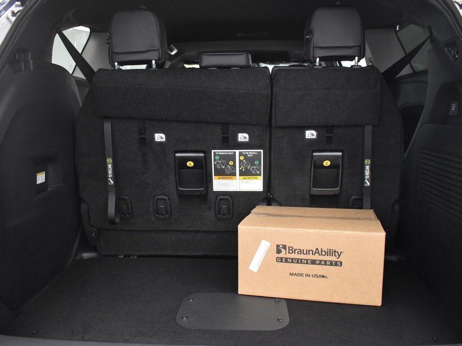 New 2025 Toyota Sienna Hybrid XSE Sport - BraunAbility Side Entry Entry In Floor Automatic Ramp