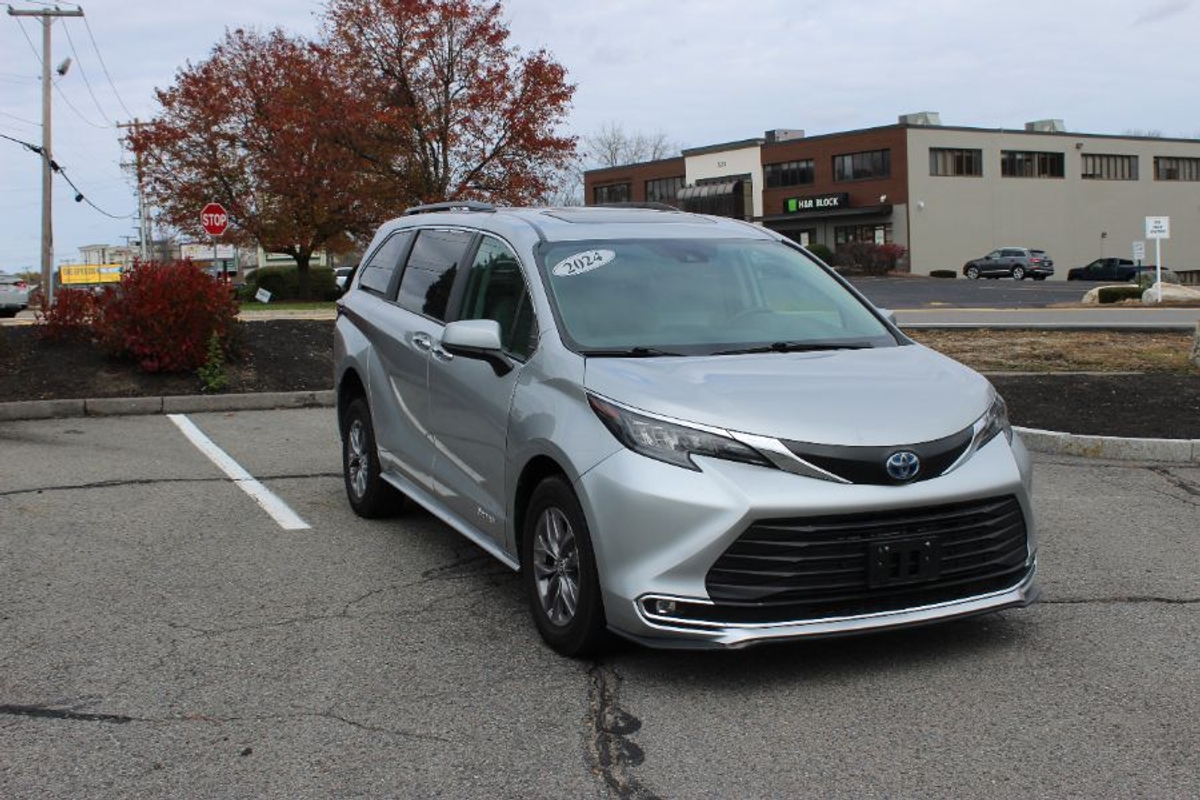 2024 TOYOTA SIENNA - Image 26