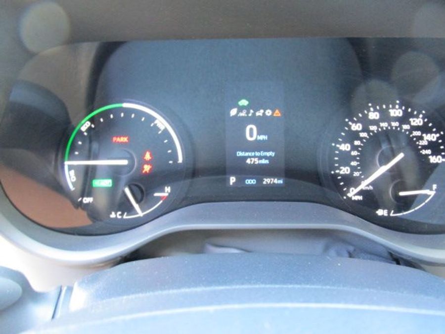 Used 2021 Toyota Sienna Hybrid LE - BraunAbility Side Entry Entry Fold Out Automatic Ramp