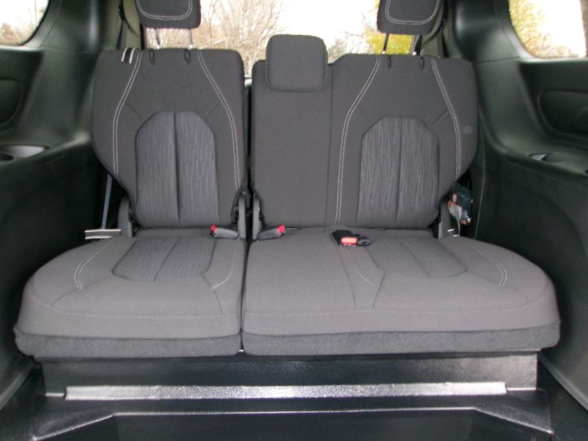 2024 CHRYSLER PACIFICA - Image 9