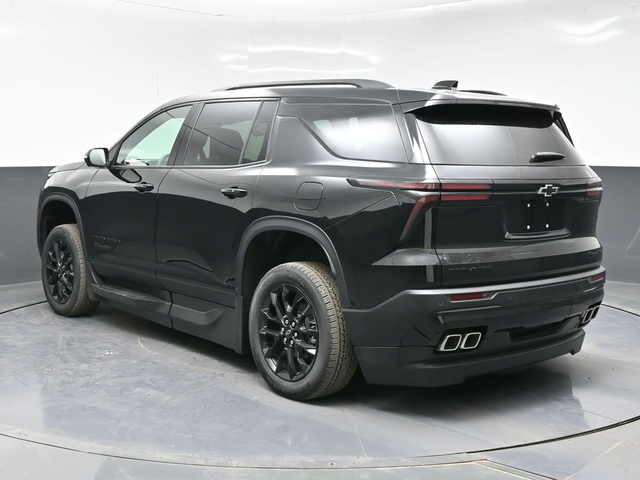 New 2026 Chevrolet Traverse 1LT Midnight - BraunAbility Side Entry In Floor Automatic Ramp