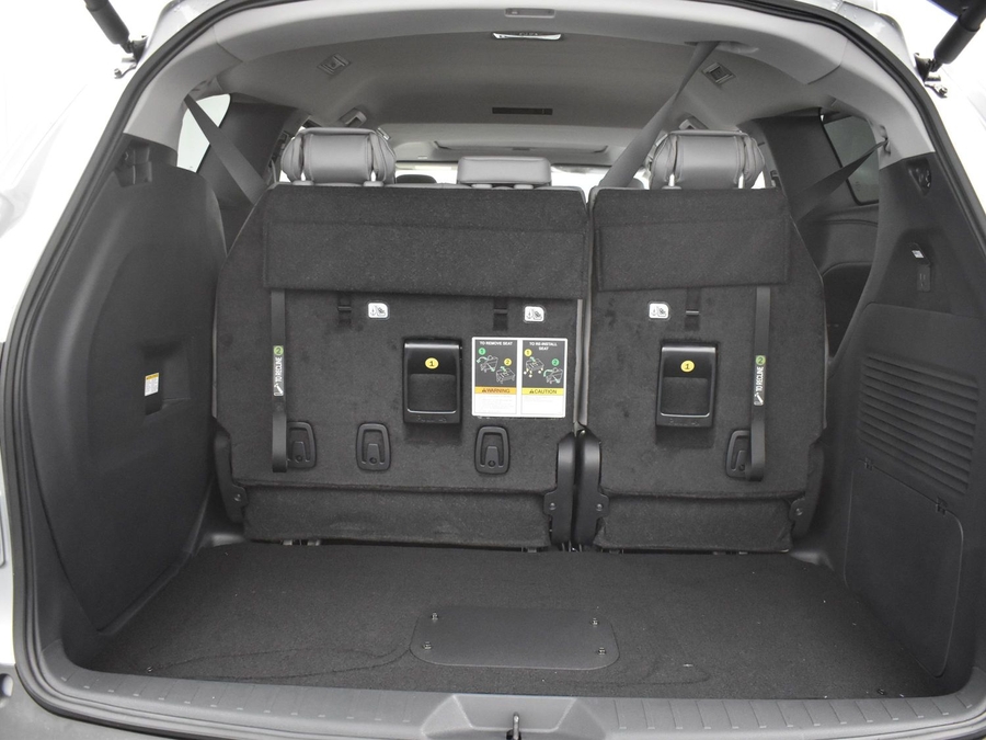 New 2025 Toyota Sienna Hybrid XLE Plus - BraunAbility Side Entry Entry Fold Out Automatic Ramp