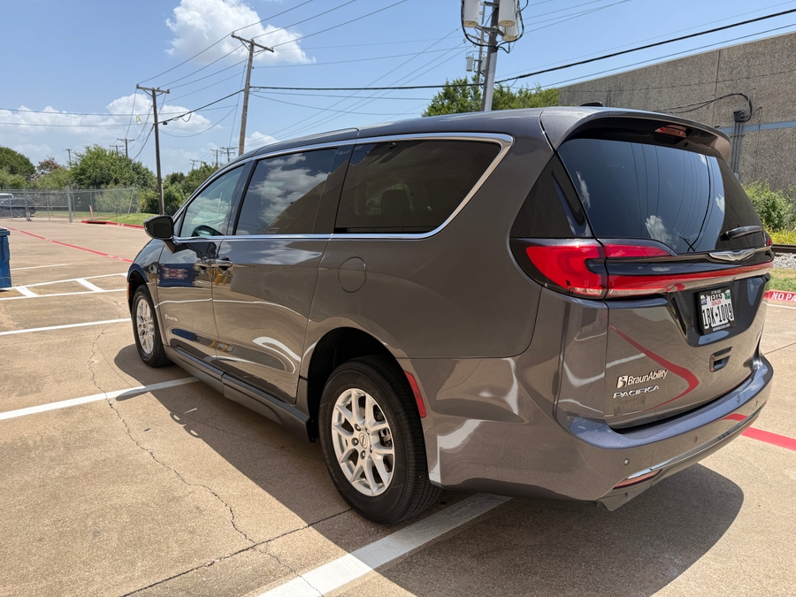 Used 2023 Chrysler Pacifica Touring L - BraunAbility Side Entry Fold Out Automatic Ramp