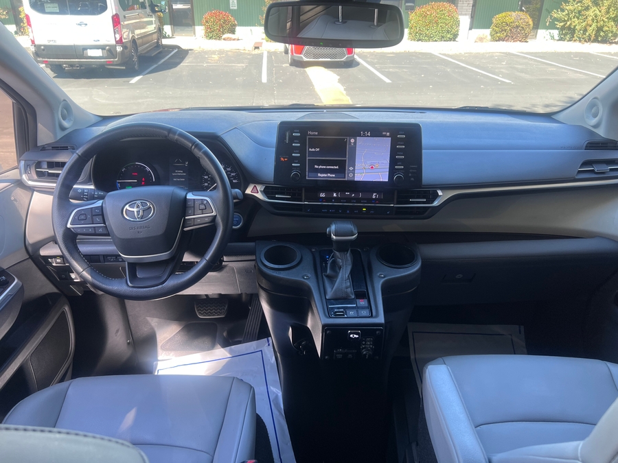 Used 2021 Toyota Sienna Hybrid XLE Plus - BraunAbility Side Entry Fold Out Automatic Ramp