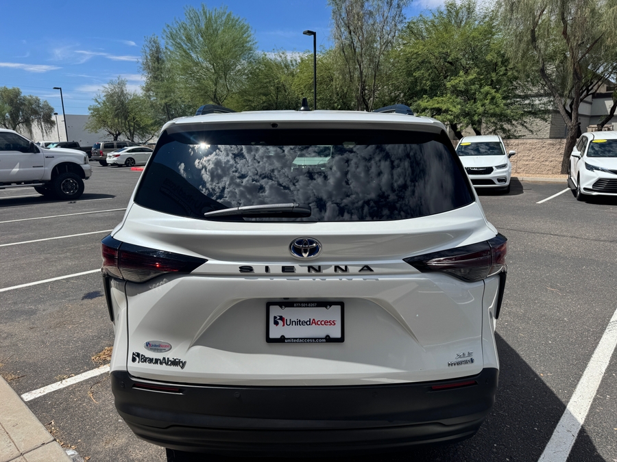 Used 2024 Toyota Sienna Hybrid XLE - BraunAbility Side Entry Fold Out Automatic Ramp