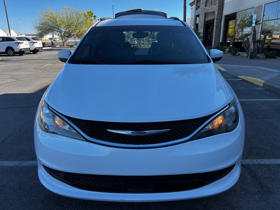 Used 2021 Chrysler Voyager LXi - BraunAbility Rear Entry Entry Fold Out Manual Ramp