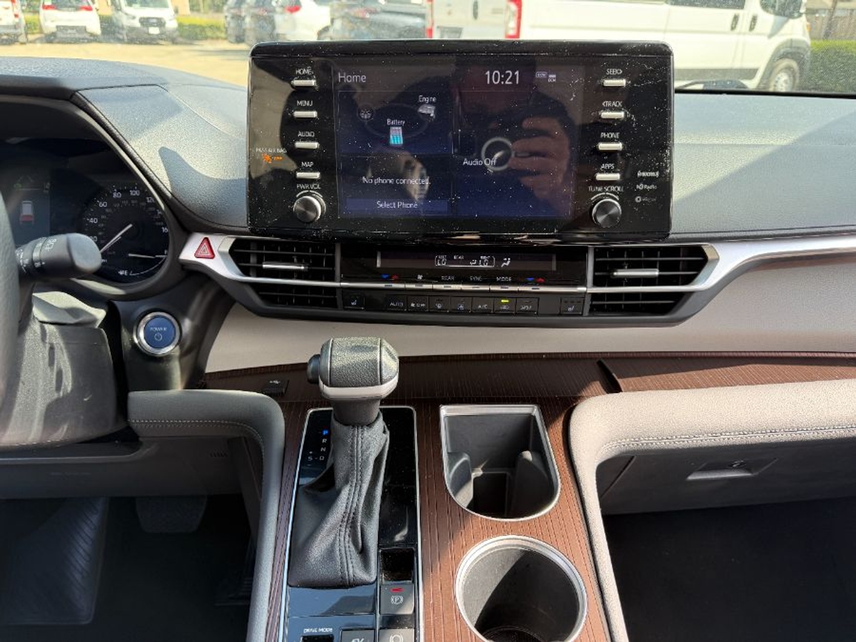 2024 TOYOTA SIENNA - Image 18