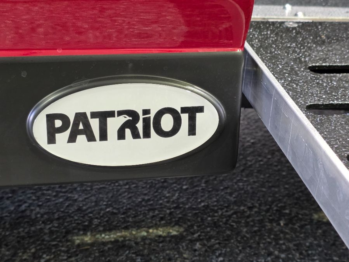 Red Chrysler Pacifica image number 9