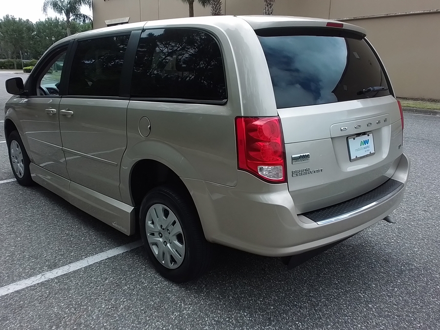 Brown Dodge Grand Caravan image number 14