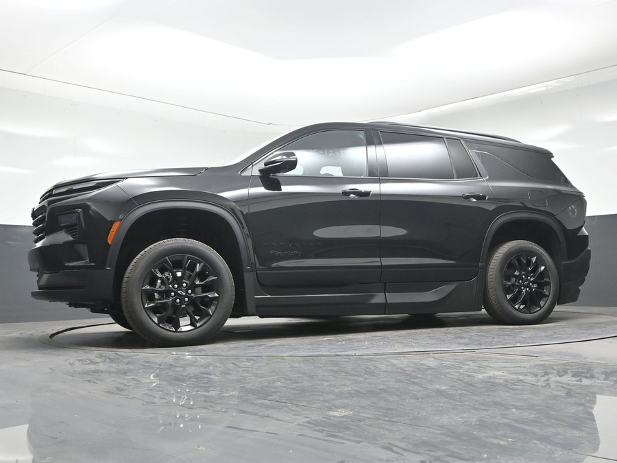 New 2026 Chevrolet Traverse 1LT Midnight - BraunAbility Side Entry In Floor Automatic Ramp