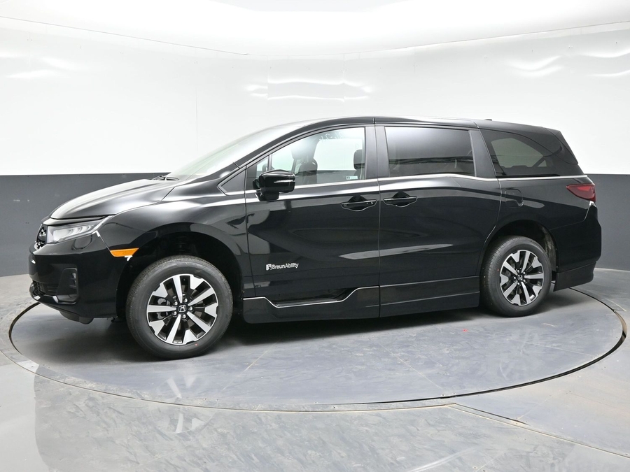 Black Honda Odyssey image number 2