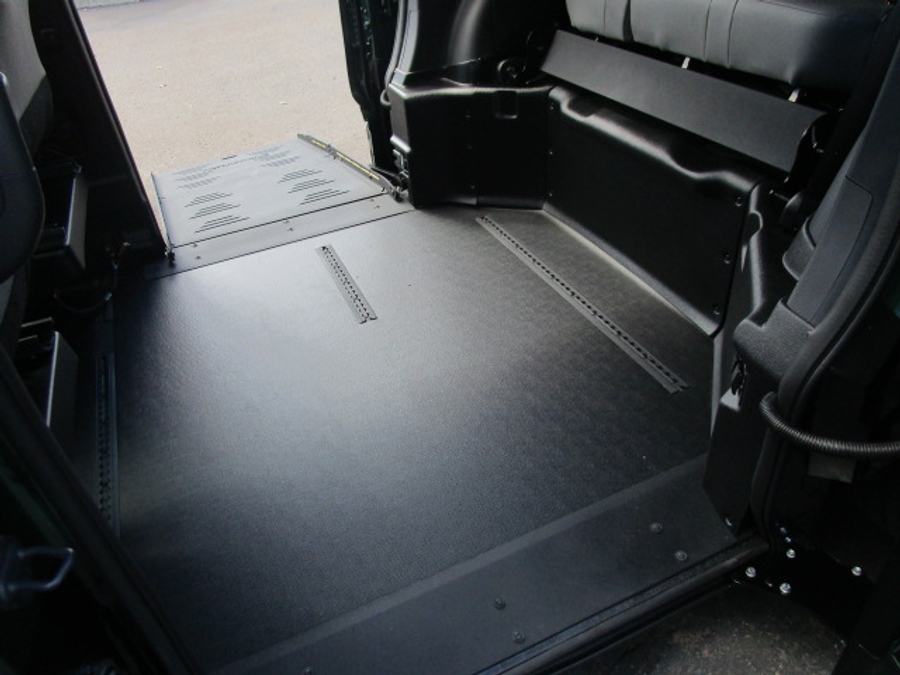 New 2026 Toyota Sienna Hybrid XLE Base - BraunAbility Side Entry Entry Fold Out Automatic Ramp