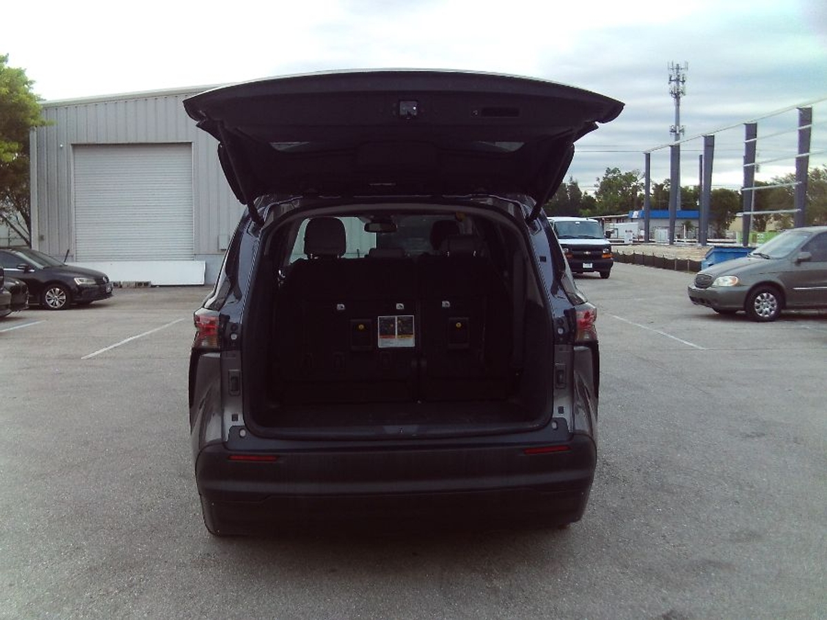 2022 TOYOTA SIENNA - Image 19