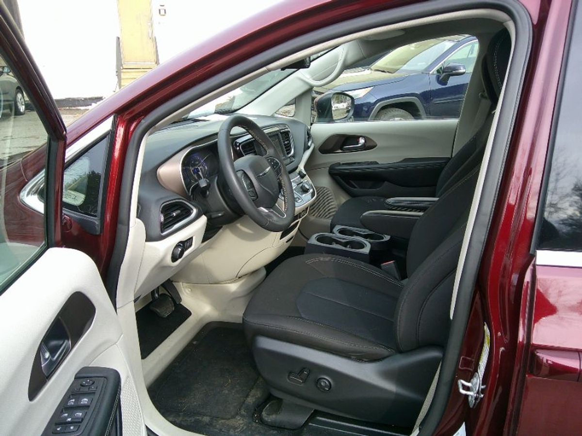 2022 CHRYSLER VOYAGER - Image 16