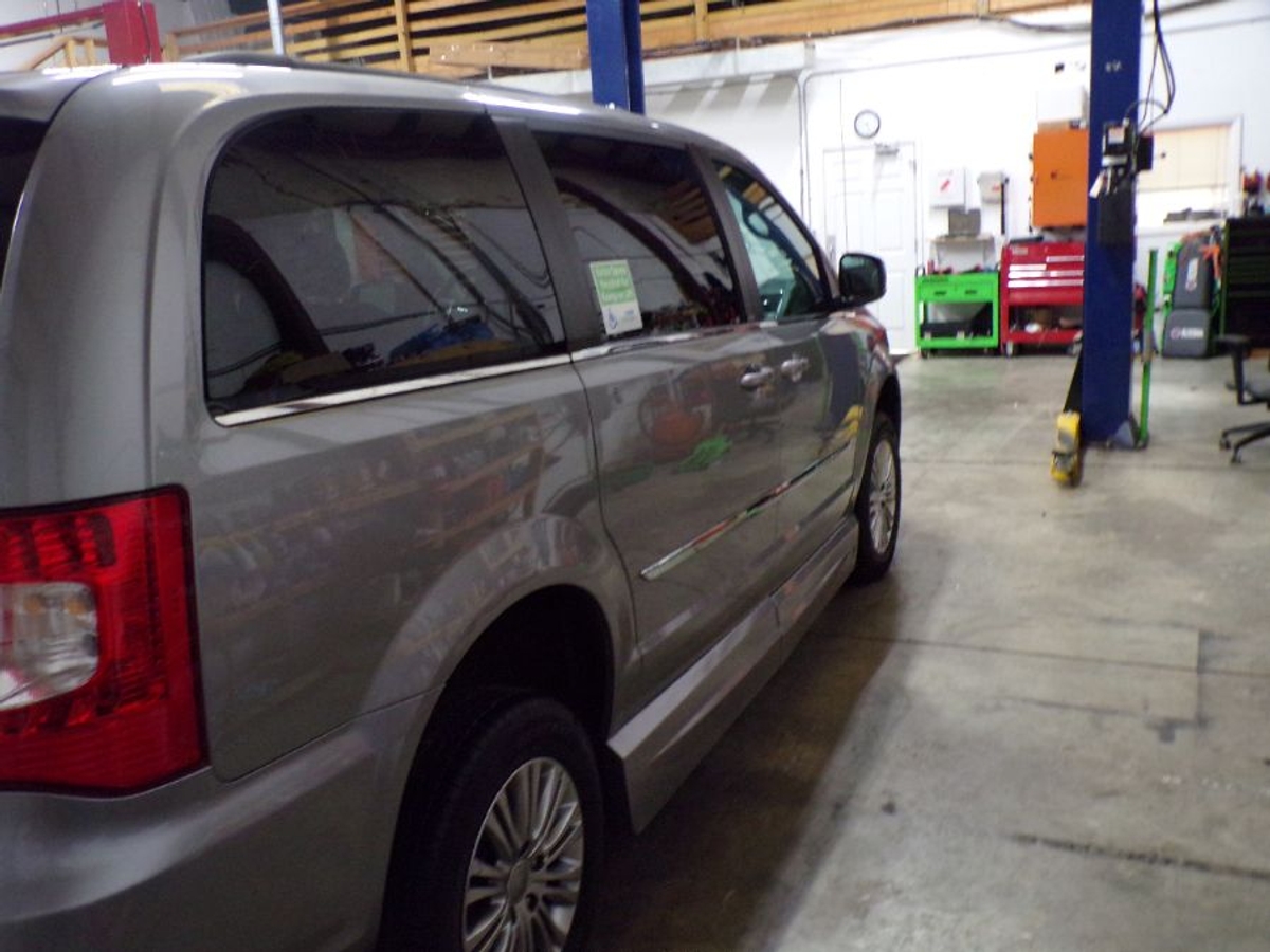 2013 CHRYSLER TOWN AND COUNTRY - Image 7